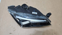Laden Sie das Bild in den Galerie-Viewer, Frontscheinwerfer Seat Ateca 576941008F Rechts Scheinwerfer Headlight SCH1237084231fr