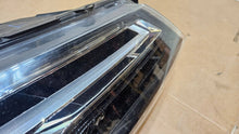 Laden Sie das Bild in den Galerie-Viewer, Frontscheinwerfer Seat Ateca 576941008F Rechts Scheinwerfer Headlight SCH1237084231fr