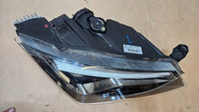 Laden Sie das Bild in den Galerie-Viewer, Frontscheinwerfer Seat Ateca 576941008F Rechts Scheinwerfer Headlight SCH1237084231fr