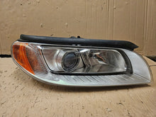 Laden Sie das Bild in den Galerie-Viewer, Frontscheinwerfer Volvo Xc70 31214348 Rechts Scheinwerfer Headlight SCH1237670569ya