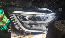 Load image into Gallery viewer, Frontscheinwerfer Renault Captur II 260104525R Rechts Scheinwerfer Headlight SCH1242264462vd