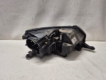 Laden Sie das Bild in den Galerie-Viewer, Frontscheinwerfer Skoda Rapid 5JB941015C Links Scheinwerfer Headlight SCH1254257360co