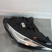 Laden Sie das Bild in den Galerie-Viewer, Frontscheinwerfer BMW Coupe F44 5A1E064-02 LED Rechts Scheinwerfer Headlight SCH1256953185vh
