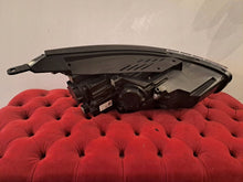 Laden Sie das Bild in den Galerie-Viewer, Frontscheinwerfer Hyundai I30 III PP2UH05 92101G4510 Links Headlight SCH1261913554ub