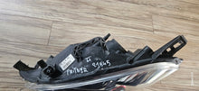 Load image into Gallery viewer, Frontscheinwerfer Peugeot Partner 90013220 Links Scheinwerfer Headlight SCH1265513276wo