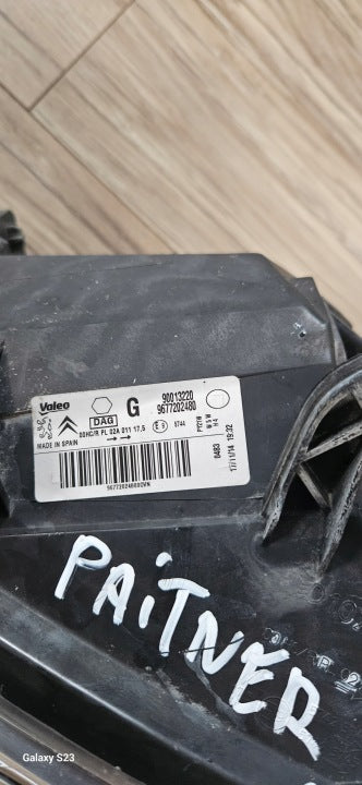 Frontscheinwerfer Peugeot Partner 90013220 Links Scheinwerfer Headlight SCH1265513276wo