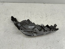 Laden Sie das Bild in den Galerie-Viewer, Frontscheinwerfer Toyota Corolla 81110-02T31 81150-02T51 Ein Satz Headlight SCH1267193742kp