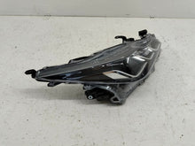 Laden Sie das Bild in den Galerie-Viewer, Frontscheinwerfer Toyota Corolla 81110-02T31 81150-02T51 Ein Satz Headlight SCH1267193742kp
