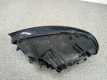 Laden Sie das Bild in den Galerie-Viewer, Frontscheinwerfer Volvo C30 31214537 Links Scheinwerfer Headlight SCH1276720147vj