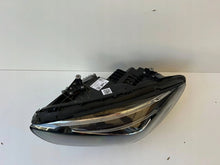 Laden Sie das Bild in den Galerie-Viewer, Frontscheinwerfer Mercedes-Benz 2479068305 Links Scheinwerfer Headlight SCH1277491188nk