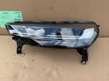 Laden Sie das Bild in den Galerie-Viewer, Frontscheinwerfer Renault Captur II 260604753R LED Links Scheinwerfer Headlight SCH1281025190at