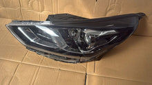 Load image into Gallery viewer, Frontscheinwerfer Hyundai I30 G4921-13010 Links Scheinwerfer Headlight SCH1286090292jj