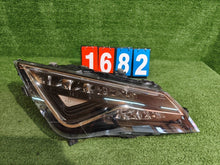 Laden Sie das Bild in den Galerie-Viewer, Frontscheinwerfer Seat Leon CSC34422 Rechts Scheinwerfer Headlight SCH1288676866tj