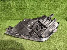 Laden Sie das Bild in den Galerie-Viewer, Frontscheinwerfer Seat Leon CSC34422 Rechts Scheinwerfer Headlight SCH1288676866tj