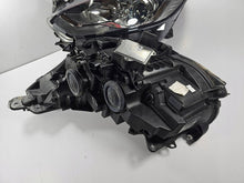 Laden Sie das Bild in den Galerie-Viewer, Frontscheinwerfer Ford S-Max EM2B-13W029-GH EM2B-13W030-GH Ein Satz Headlight SCH1290472046lv