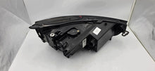 Laden Sie das Bild in den Galerie-Viewer, Frontscheinwerfer Seat Tarraco 5FJ941007H LED Links Scheinwerfer Headlight SCH1290652573zu