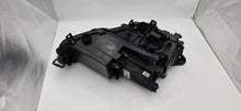 Laden Sie das Bild in den Galerie-Viewer, Frontscheinwerfer Seat Tarraco 5FJ941007H LED Links Scheinwerfer Headlight SCH1290652573zu