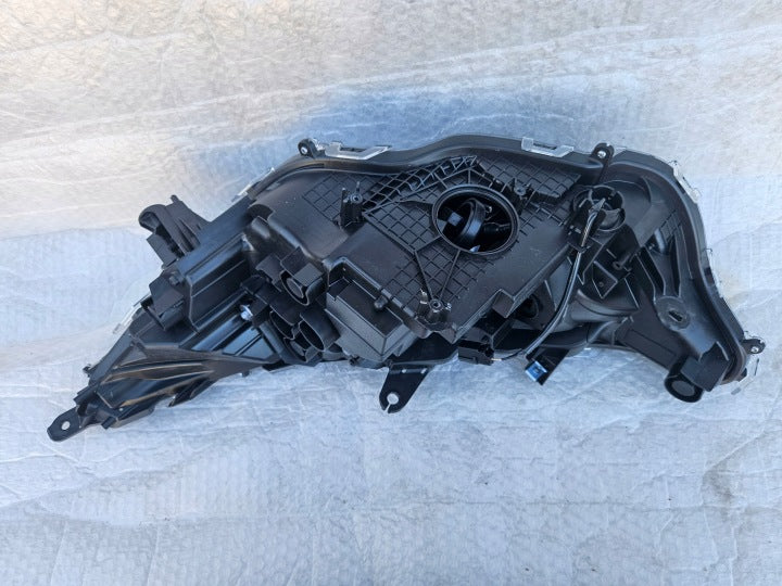 Frontscheinwerfer Toyota V 2410010323 Ein Stück (Rechts oder Links) Headlight SCH1302762977an