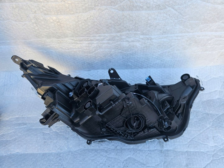 Frontscheinwerfer Toyota V 2410010323 Ein Stück (Rechts oder Links) Headlight SCH1302762977an