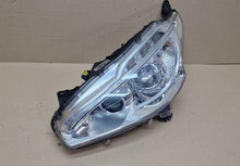 Laden Sie das Bild in den Galerie-Viewer, Frontscheinwerfer Peugeot 208 I 9802221480 Links Scheinwerfer Headlight SCH1303521062xr