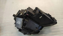 Laden Sie das Bild in den Galerie-Viewer, Frontscheinwerfer Skoda Karoq 57B941015B Links Scheinwerfer Headlight SCH1305526843tc
