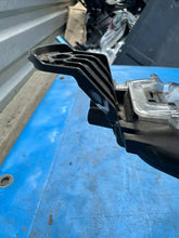Load image into Gallery viewer, Frontscheinwerfer Toyota Corolla 8115002S70 Links Scheinwerfer Headlight SCH1307048656tq