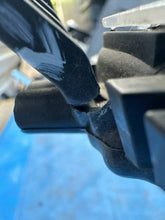 Load image into Gallery viewer, Frontscheinwerfer Toyota Corolla 8115002S70 Links Scheinwerfer Headlight SCH1307048656tq