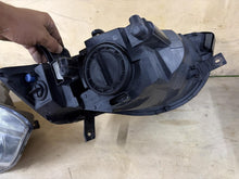 Laden Sie das Bild in den Galerie-Viewer, Frontscheinwerfer Mitsubishi Colt VI 8301B179 Ein Satz Scheinwerfer Headlight SCH1307938919cw