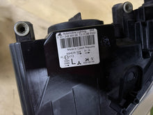 Laden Sie das Bild in den Galerie-Viewer, Frontscheinwerfer Mitsubishi Colt VI 8301B179 Ein Satz Scheinwerfer Headlight SCH1307938919cw