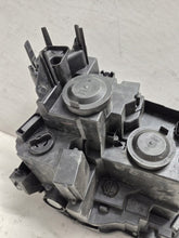 Laden Sie das Bild in den Galerie-Viewer, Frontscheinwerfer Opel E Combo 9816825580 Links Scheinwerfer Headlight SCH1309714350yb