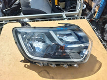 Load image into Gallery viewer, Frontscheinwerfer Dacia Duster 2017- Rechts Scheinwerfer Headlight SCH1322795794bo