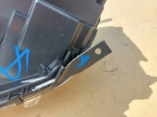 Load image into Gallery viewer, Frontscheinwerfer Dacia Duster 2017- Rechts Scheinwerfer Headlight SCH1322795794bo