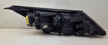 Laden Sie das Bild in den Galerie-Viewer, Frontscheinwerfer Kia Sportage 921013W Xenon Links Scheinwerfer Headlight SCH1332612603vx