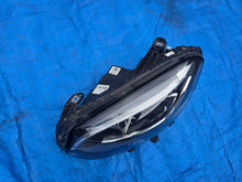 Laden Sie das Bild in den Galerie-Viewer, Frontscheinwerfer VW Passat B8 3G1941081C Links Scheinwerfer Headlight SCH1334899826id