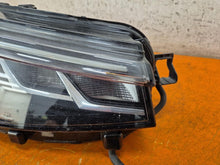 Load image into Gallery viewer, Frontscheinwerfer VW Passat 3J1941006 Rechts Scheinwerfer Headlight SCH1338043384bf