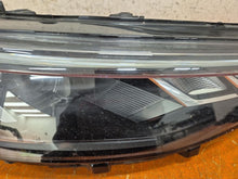 Load image into Gallery viewer, Frontscheinwerfer VW Passat 3J1941006 Rechts Scheinwerfer Headlight SCH1338043384bf