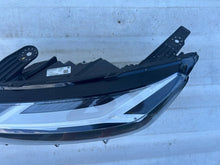Laden Sie das Bild in den Galerie-Viewer, Frontscheinwerfer Dacia Sandero III Jogger 260602561R LED Links Headlight SCH1347174522jj