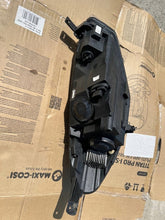 Laden Sie das Bild in den Galerie-Viewer, Frontscheinwerfer Ford Fiesta I H1BB-13W030-CD Links Scheinwerfer Headlight SCH1349196333uu