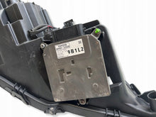 Laden Sie das Bild in den Galerie-Viewer, Frontscheinwerfer Toyota Camry 8115033G00 8990733220 Links Headlight SCH1350553320cp