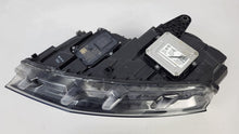 Load image into Gallery viewer, Frontscheinwerfer Skoda Octavia III 5E1941016B Xenon Rechts Headlight SCH1353304976aj