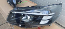 Laden Sie das Bild in den Galerie-Viewer, Frontscheinwerfer Opel Zafira C Vivaro 67651244 67651243 Links Headlight SCH1359900384ll
