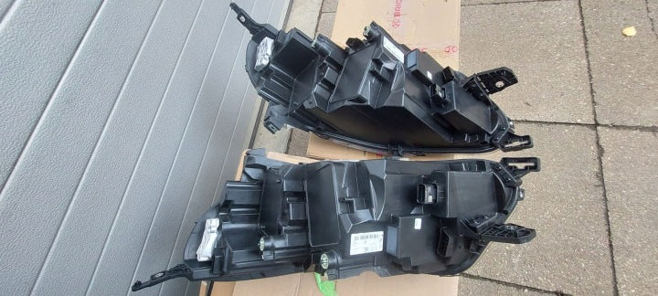 Frontscheinwerfer Opel Zafira C Vivaro 67651244 67651243 Links Headlight SCH1359900384ll