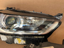 Laden Sie das Bild in den Galerie-Viewer, Frontscheinwerfer Ford Mondeo DS73-13W029-EC DS73-13W030-EA Ein Satz Headlight SCH1366568546ii