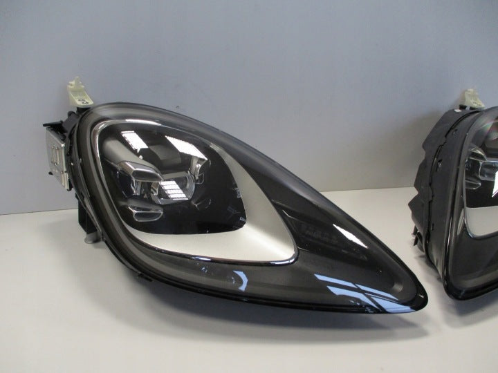 Frontscheinwerfer Porsche Cayenne 9Y0941034T LED Rechts Scheinwerfer Headlight SCH1367760115ul