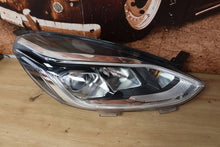 Laden Sie das Bild in den Galerie-Viewer, Frontscheinwerfer Ford Fiesta I CKA670 Rechts Scheinwerfer Headlight SCH1369879504yd