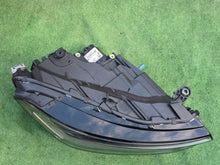 Load image into Gallery viewer, Frontscheinwerfer VW 57L941060 Rechts Scheinwerfer Headlight SCH1370653160wy