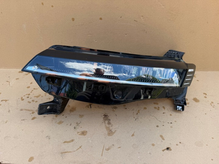 Frontscheinwerfer Renault Megane E-Tech 260606256R 1ZX01514301 LED Links SCH1371124370rr