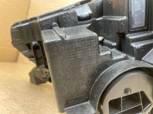 Laden Sie das Bild in den Galerie-Viewer, Frontscheinwerfer Citroën C4 III 9830649280 73243672 Full LED Rechts Headlight SCH1384903643vs