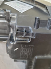 Laden Sie das Bild in den Galerie-Viewer, Frontscheinwerfer Renault Scenic 260601859R Ein Stück (Rechts oder Links) SCH1388341631ej