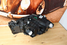 Laden Sie das Bild in den Galerie-Viewer, Frontscheinwerfer BMW 5 G31 G30 7439199 Links Scheinwerfer Headlight SCH1388406190ot
